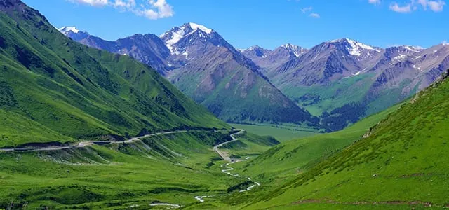 Duku Highway — Xinjiang's most beautiful road, crossing the Tianshan Mountains