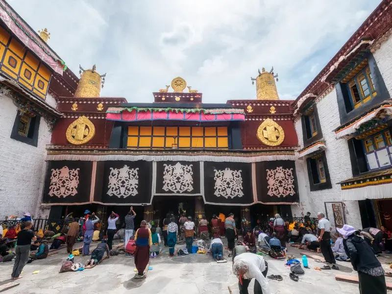 Lhasa 3-Day Classic First-Timer's Guide: How to Do Tibet Right the First Time